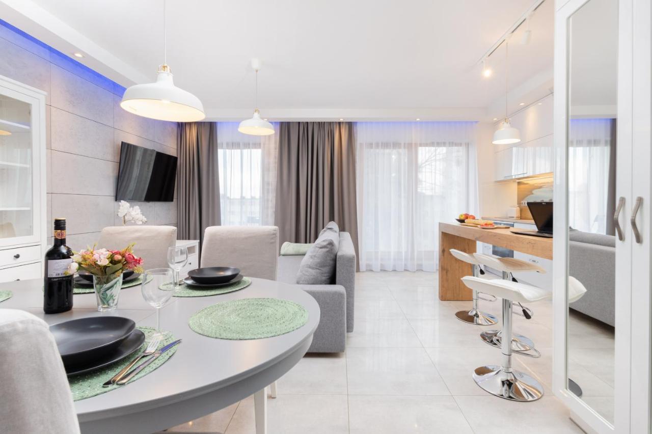 Batorego 7 Gdynia Apartments By Noclegi Renters Exterior photo